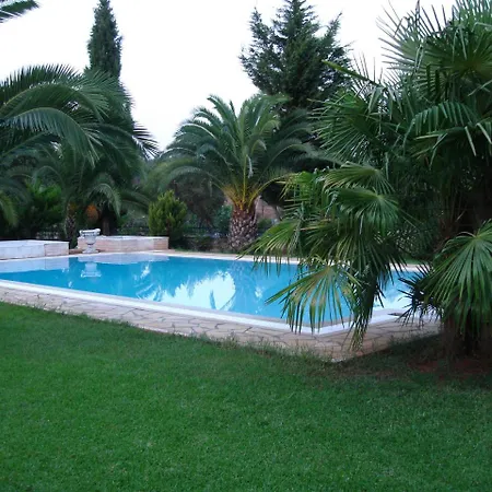 Atalanti Vila Gouvia